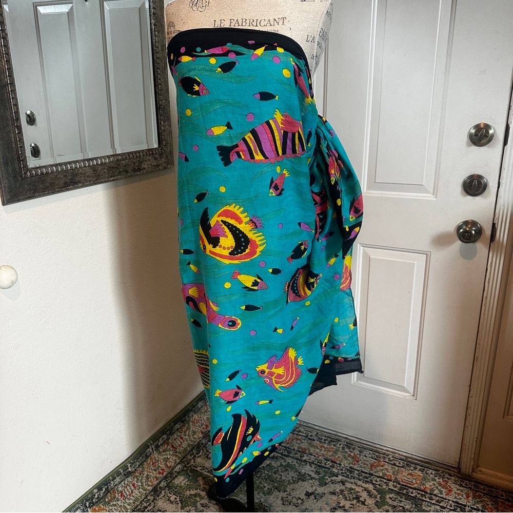Fish Print Scarf\Wrap